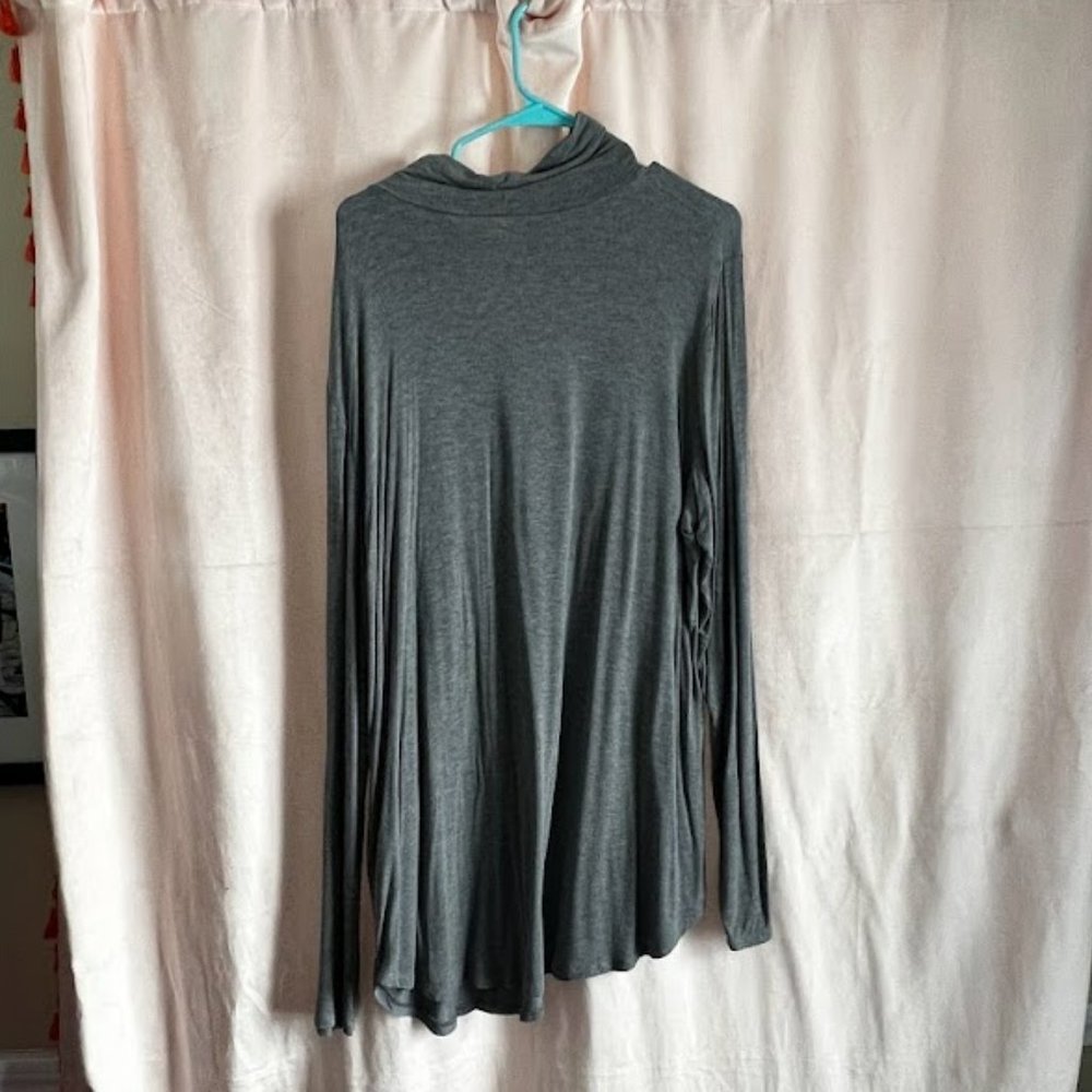 Old Navy Luxe Curved-Hem Turtleneck - XXL tall, Dark Heather Grey